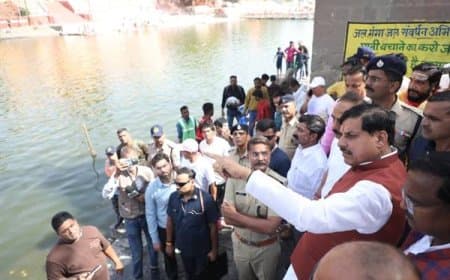 सिंहस्थ 2028 की तैयारी: रामघाट पर देखा होमगार्ड का रेस्क्यू ऑपरेशन, सीएम ने,  जनता के सहयोग को सराहा