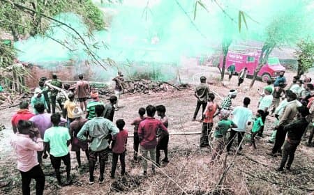 कच्चे मकान में लगी भीषण आग, तीन मासूम बच्चों की दर्दनाक मौत
