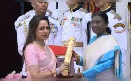 Padma Shri Awards: अभिनेता धर्मेंद्र और क्रिकेटर रोहित शर्मा-हरमनप्रीत समेत 113 हस्तियों को मिला पद्मश्री, जाने किस-किस को मिला सम्मान