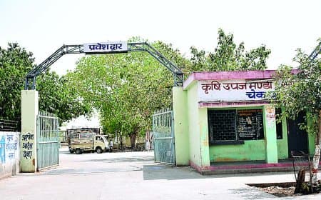 किसानों की आवाज उठाई तो तुलावटी बना प्रताड़ना और विस्थापन का शिकार