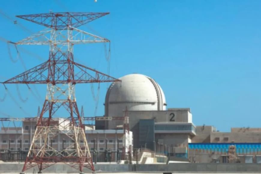 UAE: अबू धाबी के बाराकाह न्यूक्लियर पावर प्लांट पर ड्रोन हमला, जनरेटर में लगी आग पर पाया गया काबू