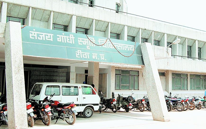 एसजीएमएच में डॉक्टरों के दुर्व्यवहार का मामला कोर्ट पहुंचा, तीन डॉक्टर हुए हाजिर