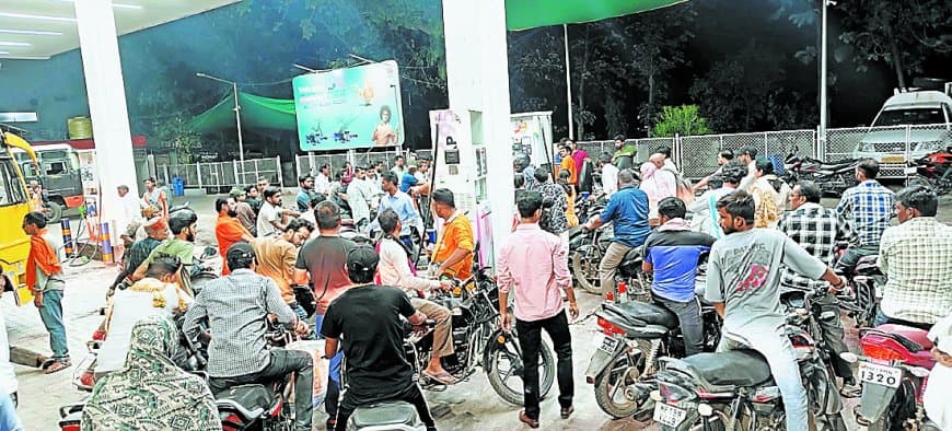 आधी ईंधन सप्लाई से थमी सतना की रफ्तार, बड़े पेट्रोल पंपों पर भी संकट गहराया