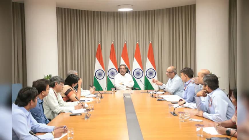 EET UG Re-Exam 2024: शिक्षा मंत्री धर्मेंद्र प्रधान की बड़ी बैठक, पेपर लीक की अफवाह फैलाने वाले टेलीग्राम चैनल होंगे ब्लॉक