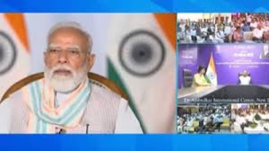 PM Modi Rozgar Mela: पीएम मोदी ने 51,000 युवाओं को सौंपे नियुक्ति पत्र, कहा- विकसित भारत की ताकत हैं युवा