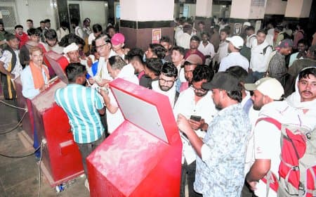रेलवे ने रखे 18 फेसीलेटर, ड्यूटी पर पहुंच रहे केवल 6 कर्मचारी