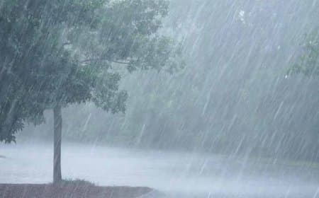   मध्यप्रदेश में प्री-मानसून: झाबुआ, धार-रतलाम में झमाझम और देवास में बारिश की वजह से कार रपटे में बही