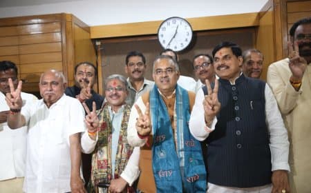 मध्यप्रदेश: भाजपा के राज्यसभा उम्मीदवार रजनीश अग्रवाल और तरुण चुघ ने नामांकन दाखिल किया