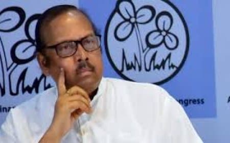 विधायकों के बाद अब TMC के 21 सांसदों ने की BJP प्रभारी के साथ गुप्त बैठक, सुखेंदु शेखर रे का इस्तीफा