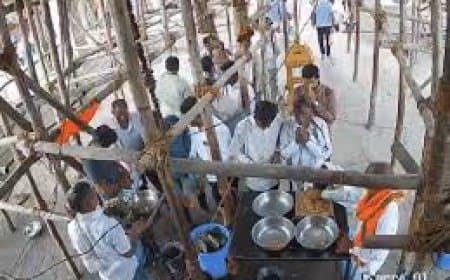 बांग्लादेश में तनाव: भगवान राम की 81 फुट ऊंची मूर्ति का निर्माण रुकने पर हिंदुओं का बड़ा प्रदर्शन