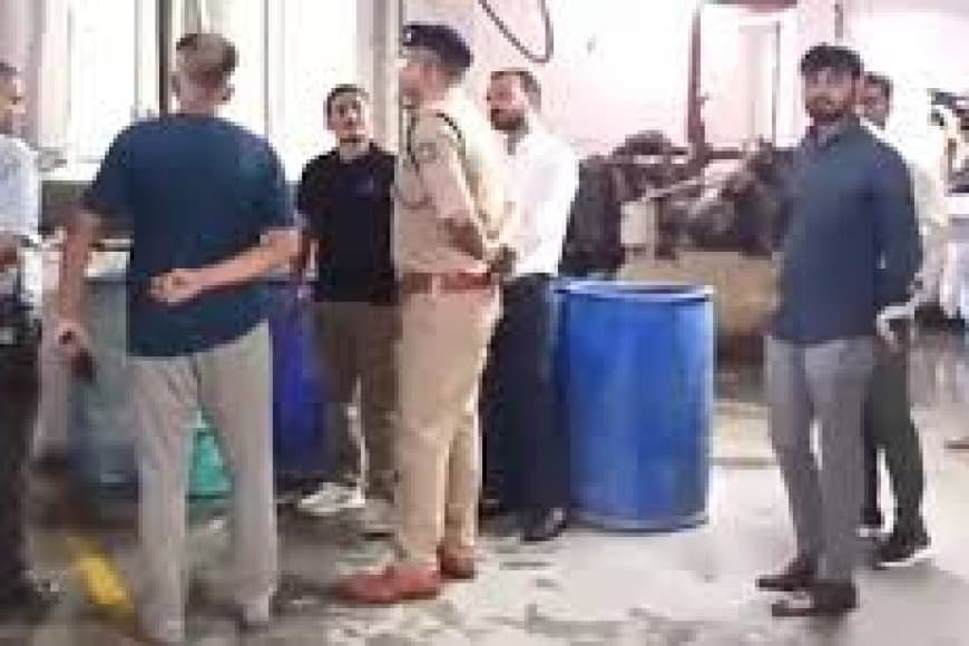 सूरत हादसा: ज्वेलरी फैक्ट्री के केमिकल टैंक की सफाई के दौरान जहरीली गैस से 4 मजदूरों की मौत