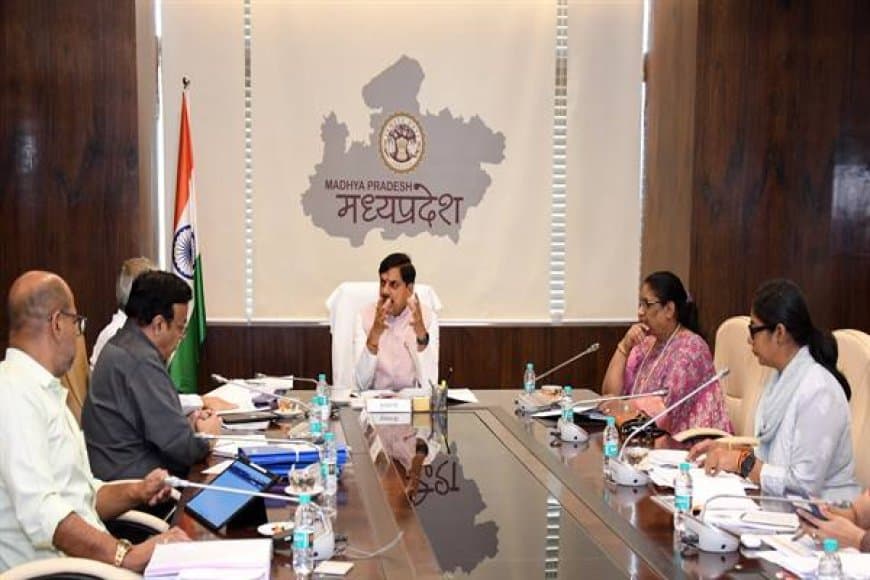 महिला-बाल विकास में लापरवाही पर होगी कड़ी कार्रवाई, पीपीपी मोड पर बनेंगे वर्किंग वुमेन हॉस्टल