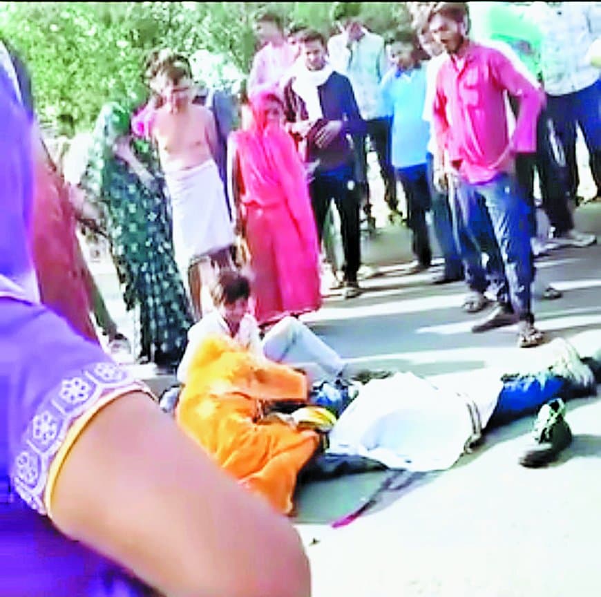 तेज रफ्तार ट्रैक्टर की टक्कर से हिंडाल्को कर्मी की दर्दनाक मौत