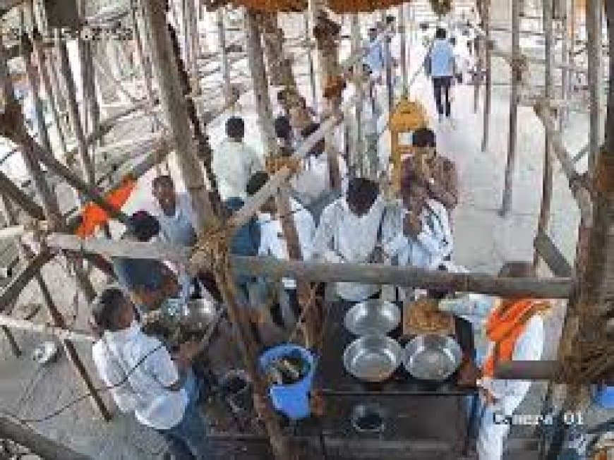 बांग्लादेश में तनाव: भगवान राम की 81 फुट ऊंची मूर्ति का निर्माण रुकने पर हिंदुओं का बड़ा प्रदर्शन
