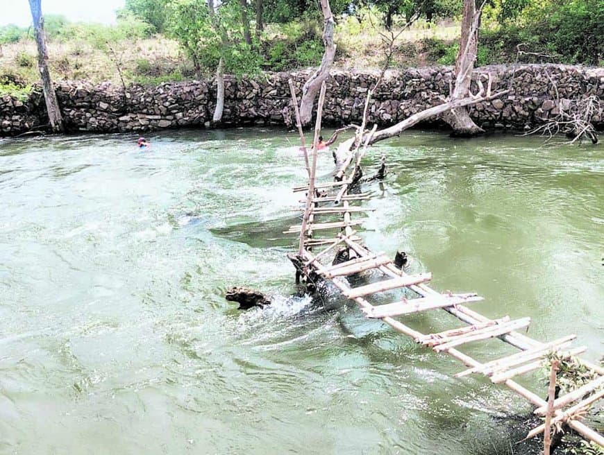 रीवा इटमा वाटर फॉल पर सेल्फी लेते युवक बहा, सर्च अभियान जारी दूसरे दिन