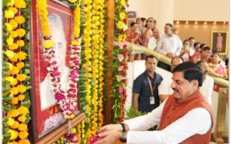 मध्यप्रदेश: यूसीसी पर रुख स्पष्ट करे कांग्रेस... अनुसूचित जनजातियों को विधेयक से बाहर रखने की अनुशंसा 