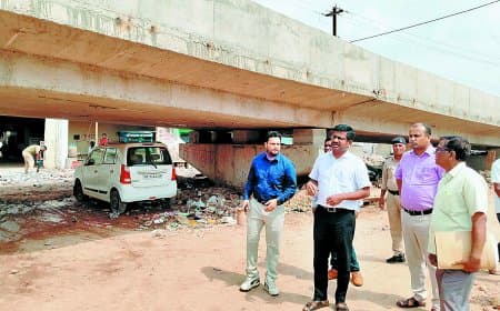 मुख्त्यारगंज आरओबी निर्माण में वर्षों की देरी, रेलवे की धीमी रफ्तार से शहर परेशान आज भी