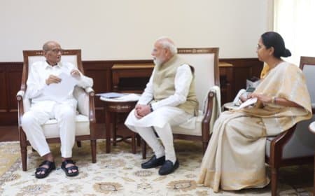 संसद में मोदी-पवार मुलाकात से गरमाई सियासत, परिसीमन विधेयक और एनडीए विलय की अटकलें तेज