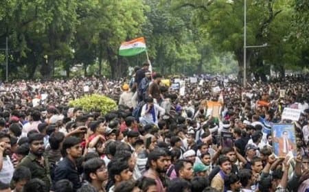 जंतर-मंतर : सरकार बोली- चार बार दिए ऑफर, CJP बोली- घर या दफ्तर नहीं जाएंगे