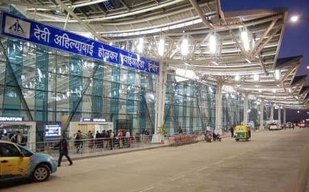MP... इंदौर एयरपोर्ट का शानदार कमबैक! 13वें पायदान से छलांग लगाकर फिर बना देश का 9वां सर्वश्रेष्ठ एयरपोर्ट
