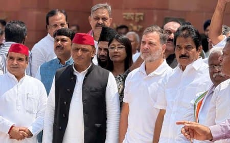 संसद में नहीं थम रहा संग्राम: राज्यसभा में पेश होगा पेपर लीक बिल... दानपात्र लेकर पहुंचे सपा सांसद 