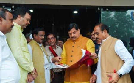 MP मुख्यमंत्री का निर्देश.. होमगार्ड जवानों को दिया जाए सांप पकड़ने का प्रशिक्षण