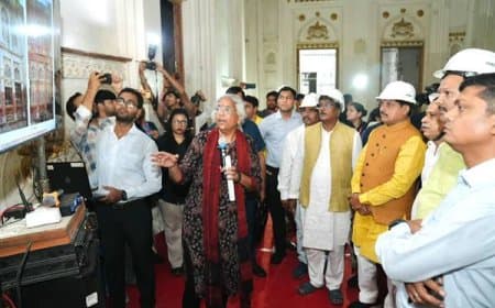 ऐतिहासिक इमारतों के सौंदर्यीकरण में पारंपरिक निर्माण पद्धतियों का रखा जाए ख्याल: मुख्यमंत्री यादव ने कारीगरों से कहा
