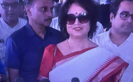 दो दशक बाद लौटीं तसलीमा नसरीन: बोलीं-मैं मेहमान बनकर नहीं, बल्कि बंगाल का हिस्सा बनकर लौटी हूं 