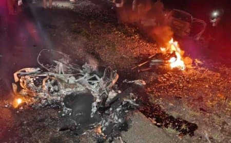मध्यप्रदेश: खरगोन में भीषण सड़क हादसा, दो की मौत... टक्कर के बाद बाइक में लगी आग,  जलकर खाक