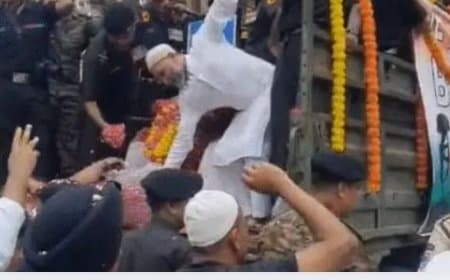 इंदौर के मेजर हमजा आरिफ जैसलमेर में सड़क हादसे में शहीद, एक महीने पहले गूंजी थीं शहनाइयां