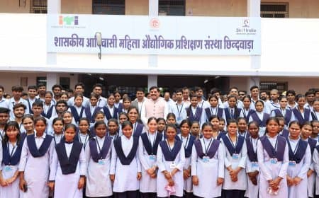 सीएम ने कहा- बेटियां अपने आत्मविश्वास को बनाए रखें... तकनीकी शिक्षा से युवा शक्ति बनेगी आत्मनिर्भर