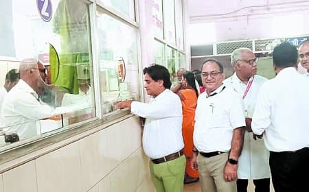 जिला अस्पताल में ऑनलाइन ओपीडी का पायलट शुरू, डॉक्टरों ने खुद पर्ची कटाकर परखी पूरी प्रक्रिया