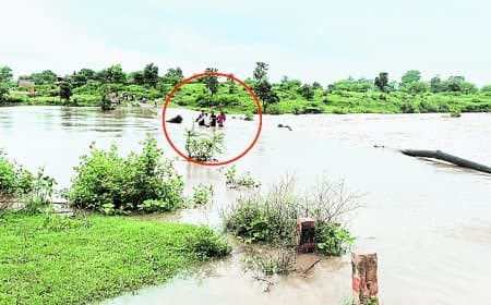 पन्ना में मूसलाधार बारिश से बाढ़ जैसे हालात, पुलिया बही, गांवों का संपर्क टूटा, स्कूल बंद