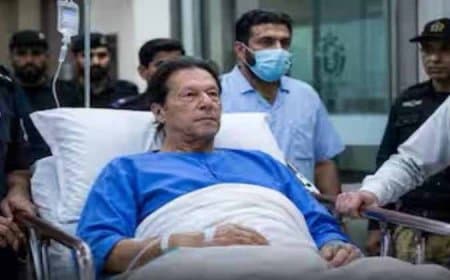 इमरान खान अस्पताल से फिर जेल भेजे गए... छह डॉक्टरों की टीम बोली- पूर्व प्रधानमंत्री को जेल में रखना ही सुरक्षित