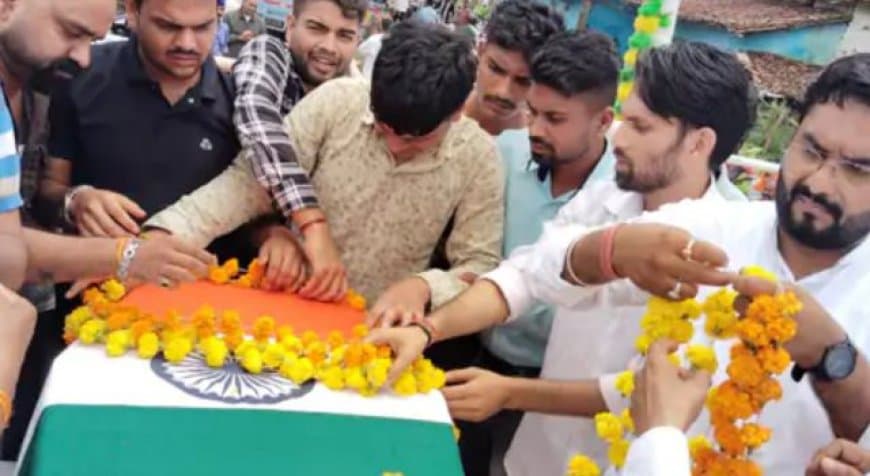 बालाघाट: हेड कांस्टेबल विष्णु प्रसाद बघेल शहीद, राजकीय सम्मान के साथ आज होगा अंतिम संस्कार