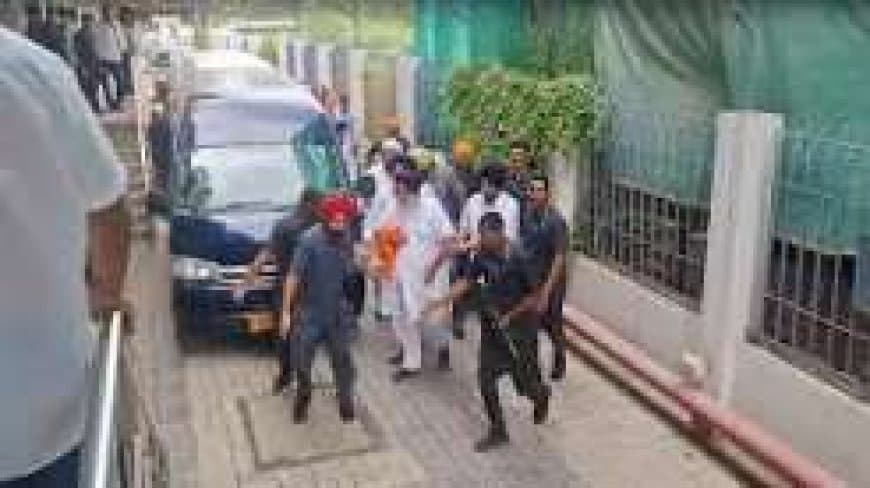 Sukhbir Singh Badal Attacked in Nanded: महाराष्ट्र में अकाली दल प्रमुख सुखबीर बादल पर हमला, आरोपी गिरफ्तार