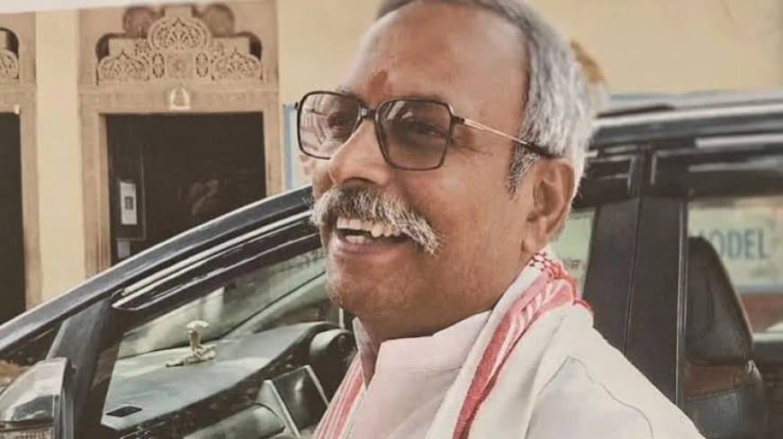 अयोध्या: चढ़ावा चोरी विवाद के बीच गोपाल राव की वापसी, श्रीराम जन्मभूमि मंदिर में किए दर्शन और चंपत राय से की मुलाकात