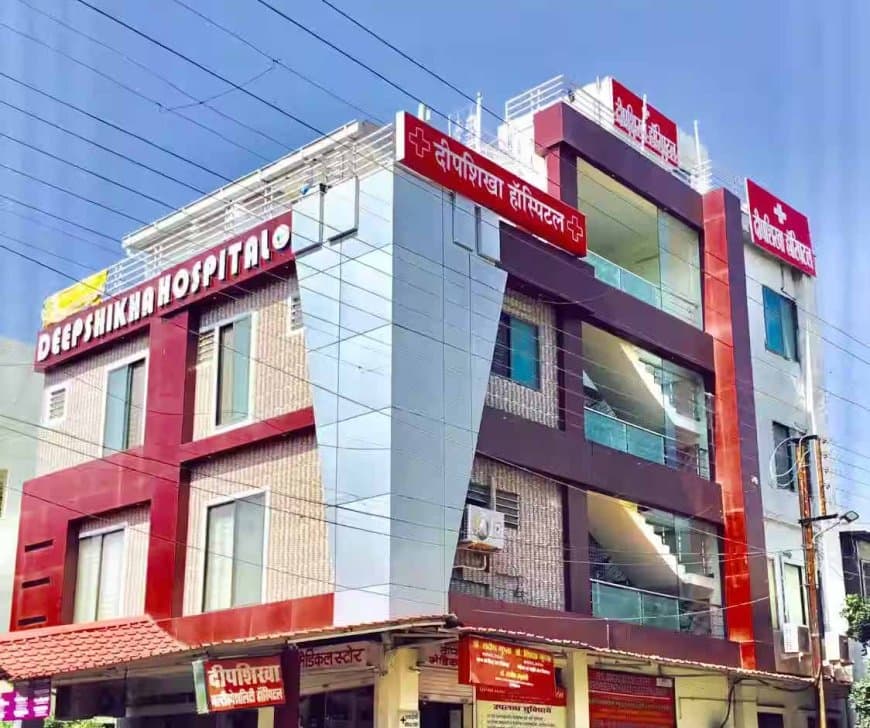 भोपाल के निजी अस्पताल में लगी आग: पुलिस ने प्रसूताओं समेत 20 की जान बचाई, 21 मरीज दूसरे जगह शिफ्ट