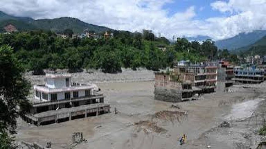 नेपाल-तिब्बत सीमा पर झील फटने से तबाही, भोटेकोशी और नारायणी नदी के पास हाई अलर्ट जारी