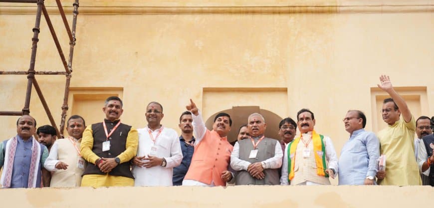 सीएम का एलान: ओरछा में बन रहा श्री राम राजा लोक... जहांगीर नहीं, अब वीर सिंह महल के नाम से नई पहचान