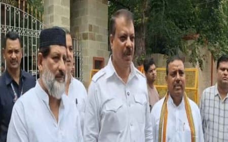 नेता प्रतिपक्ष ने कहा- मंत्री ने सेना और महिला का अपमान किया...शाह कानून से ऊपर नहीं,  केस चलाने की दें अनुमति