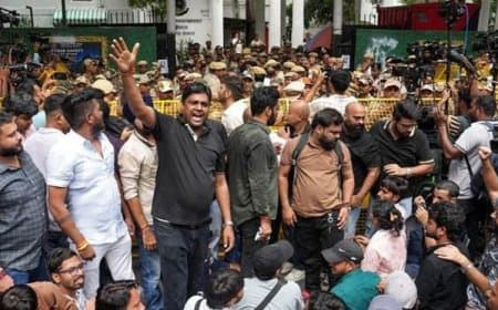 CJP Activist Father Assault Case: स्वतंत्र भारद्वाज की गिरफ्तारी के लिए दिल्ली पुलिस को 72 घंटे का अल्टीमेटम