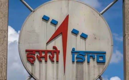इसरो के निजीकरण पर मचा बवाल: कर्मचारी यूनियनों ने अंतरिक्ष आयोग के अध्यक्ष और सचिव को लिखा पत्र
