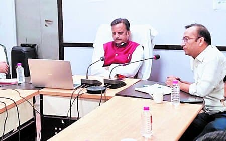 रीवा मेडिकल कॉलेज में स्वास्थ्य सेवाओं की होगी सघन मॉनीटरिंग, गंभीर मरीजों को विशेषज्ञ डॉक्टर देखेंगे अनिवार्य