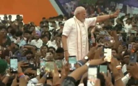 पीएम मोदी ने किया जेन-जी से संवाद, फ्रेट कॉरिडोर और एआई पर की खास बातें