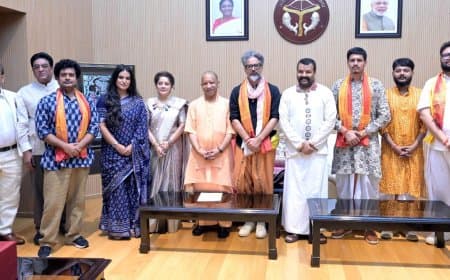 हनुमान अंश की ऐतिहासिक सफलता के बीच यूपी के सीएम योगी आदित्यनाथ से मिली फिल्म की पूरी टीम 