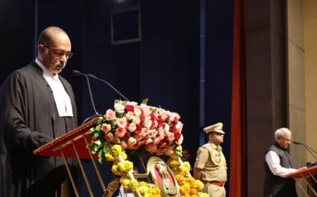 मध्यप्रदेश हाईकोर्ट को मिले 30वें चीफ जस्टिस: जस्टिस अल्पेश यशवंत कोगजे ने लोकभवन में ली शपथ