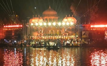 उज्जैन में रचा गया इतिहास: शिप्रा तट और महाकाल महालोक में 33.27 लाख दीये प्रज्ज्वलित कर बना वर्ल्ड रिकॉर्ड