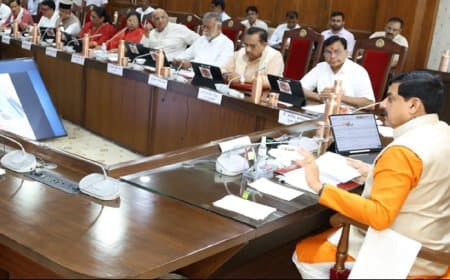 MP Cabinet Decisions: हर विधानसभा में खेल स्टेडियम, 2800 MW बिजली डील और सुगम बस सेवा को मंजूरी
