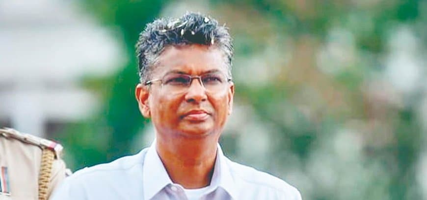 कर्नाटक में ईडी का एक्शन: आबकारी लाइसेंस में धांधली... मंत्री सतीश जारकीहोली के ठिकानों पर छापा